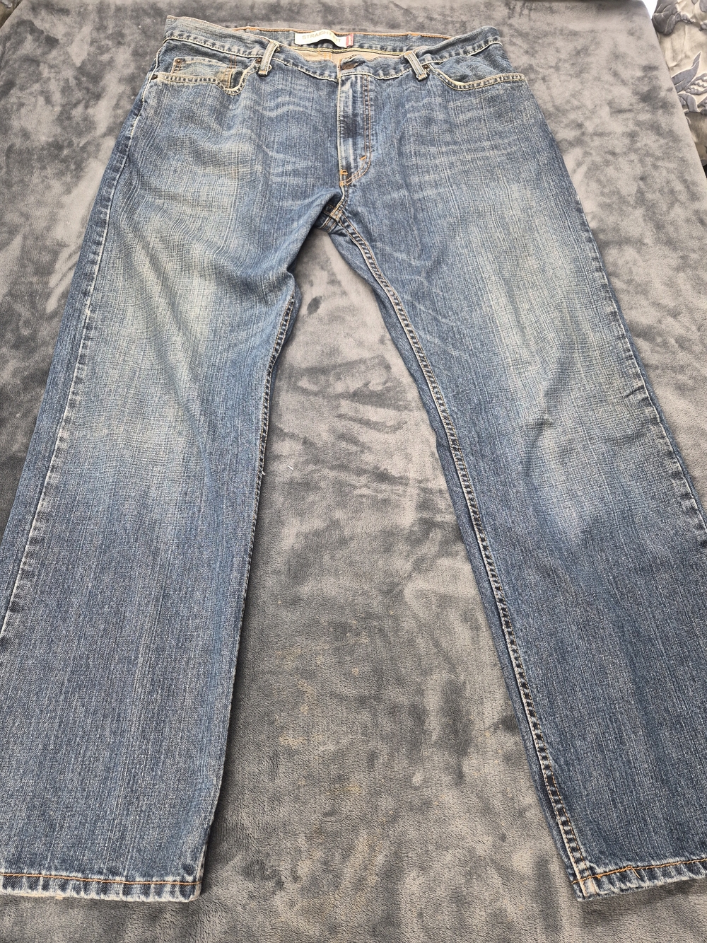 Levi's 505 Jeans Mens 38x30  Regular Fit Straight Leg Blue Denim Medium Pre-owne
